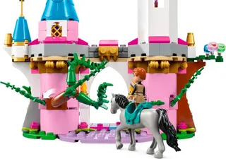 Maleficents Drachengestalt und Auroras Schloss