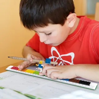 2.0 Verwandlungslineal mit Minifigur