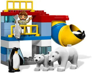 Polar Zoo