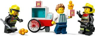 Feuerwache und Feuerwehrwagen