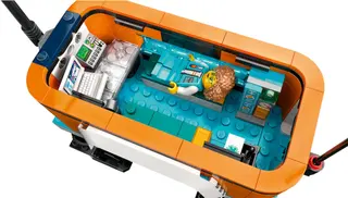 Camion Arctic Explorer et laboratoire mobile