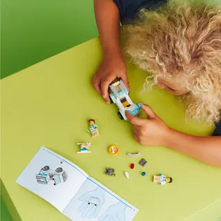 Dierenartsenbusje redden