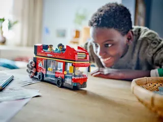 Bus touristique à impériale