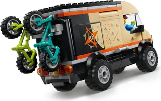 Camionnette d'aventure en VTT