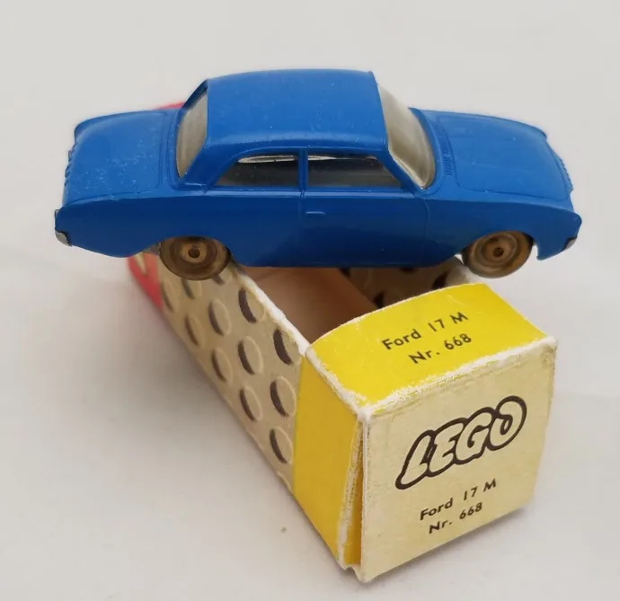 Ford Taunus 17M à l'échelle 1:87