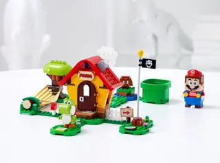 Marios Haus & Yoshi