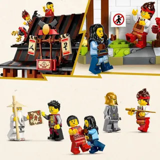 Four Weapons Blacksmith
