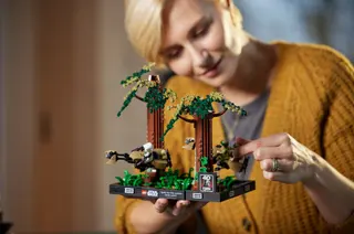 Diorama van een speederachtervolging op Endor
