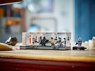 Einsteigen auf die Tantive IV