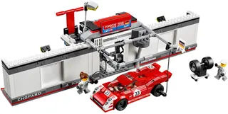 Porsche 919 Hybrid and 917K Pit Lane