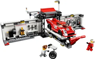 Porsche 919 Hybrid and 917K Pit Lane