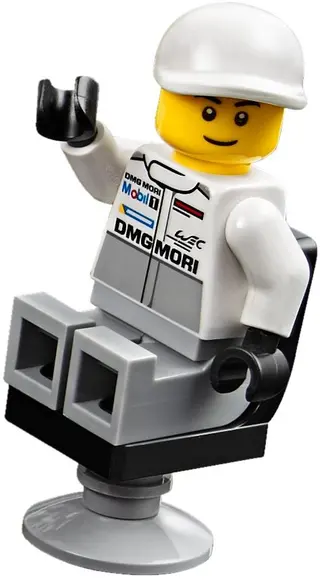 Porsche 919 Hybrid and 917K Pit Lane