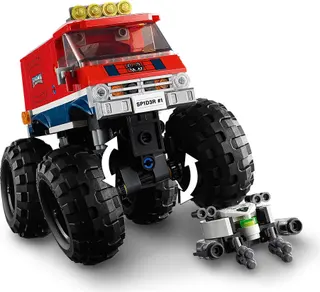 Spider-Mans monstertruck versus Mysterio