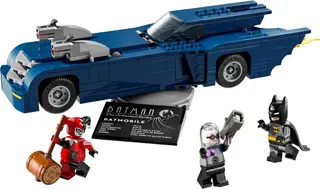 Batman met de Batmobile tegen Harley Quinn en Mr. Freeze