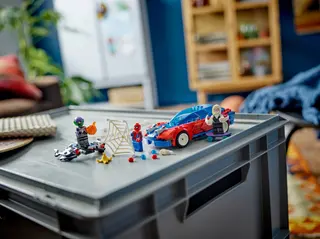 Voiture de course Spider-Man et Venom Green Goblin