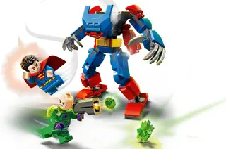 Superman Mech versus Lex Luthor