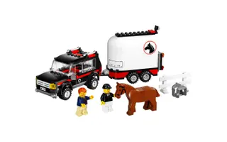 4WD with Horse Trailer