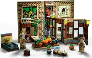 Hogwarts Moment: Herbology Class