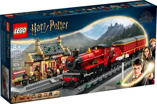 De Zweinstein Express en station Hogsmeade