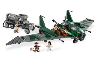 Fight on the Flying Wing
