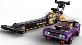 Mopar Dodge//SRT Top Fuel Dragster en 1970 Dodge Challenger T/A