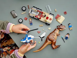 Carnotaurus Dinosaur Chase