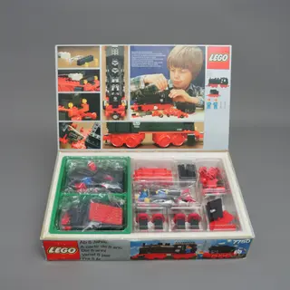 Steam Engine with Tender