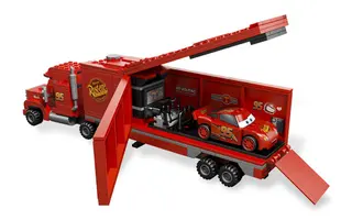 Mack's Team Truck