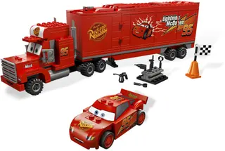 Mack's Team Truck