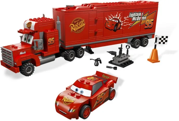 Mack's Team Truck