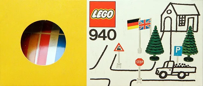 Flaggen, Schilder und Bäume